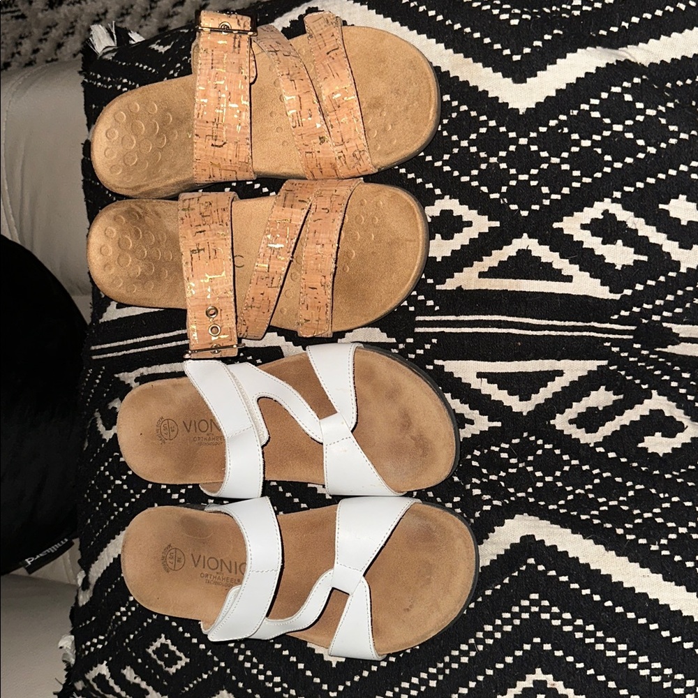 Vionic Women’s White and Tan Dual-Strap Sandals